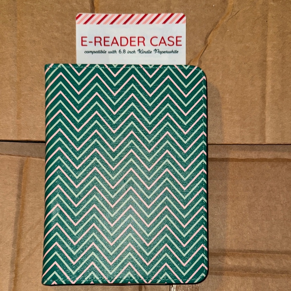 Green Chevron E-Reader Case for Kindle Paperwhite